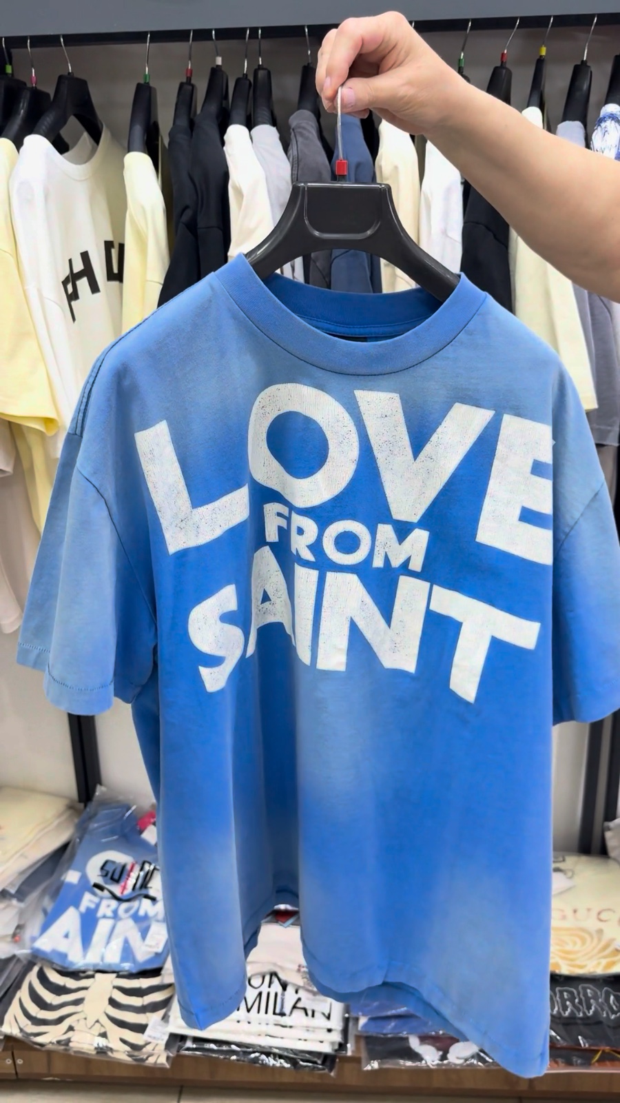 Футболка Saint