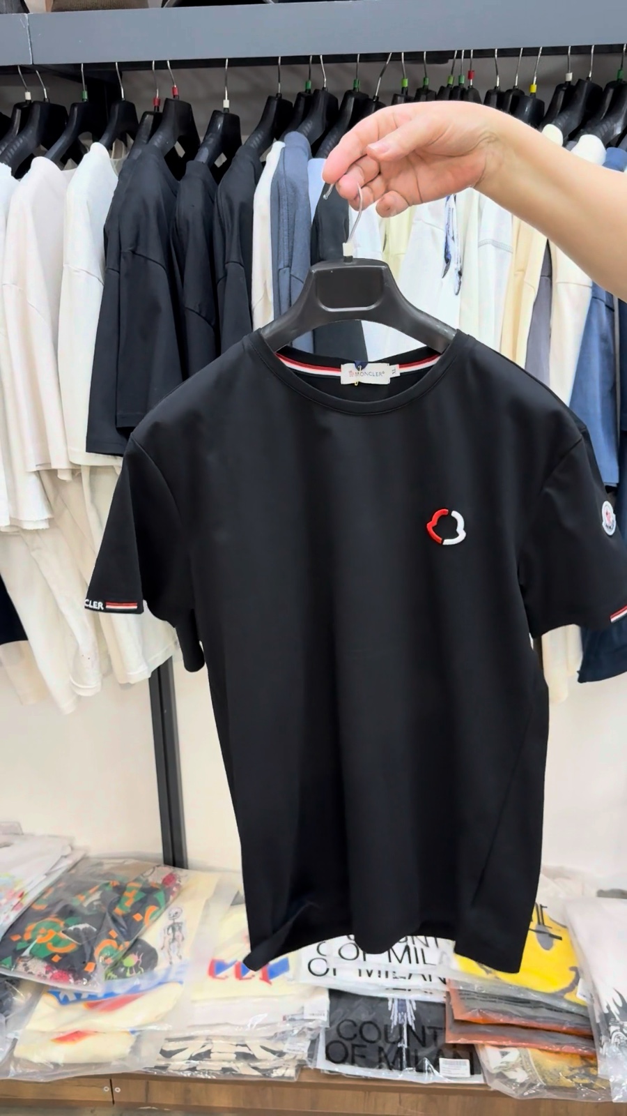 Футболка Moncler